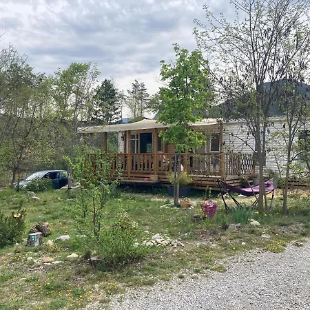 Mobilhome Entre Montagne Et Pres De Gap Au Calme Campingplads Rochebrune (Hautes-Alpes)